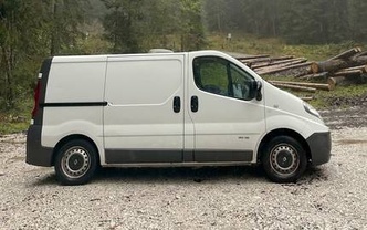 Location location renault trafic