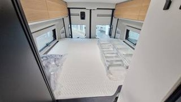 Location camping car adria