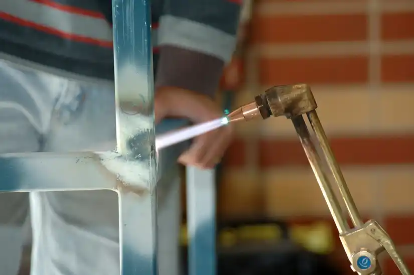 Location : chalumeau